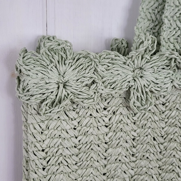 Straw Large Floral Top Trim Tote Handbag - Picture 3 of 7